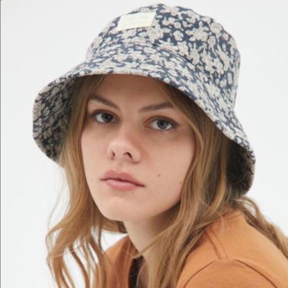 Urban Outfitters pixie bucket hat